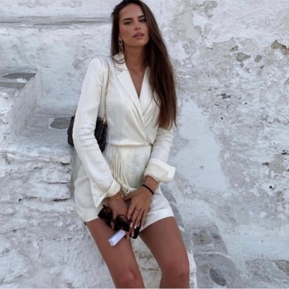 Zara NWT Short Satin Effect Dress Size XS Cream Colour - Picture 7 of 13